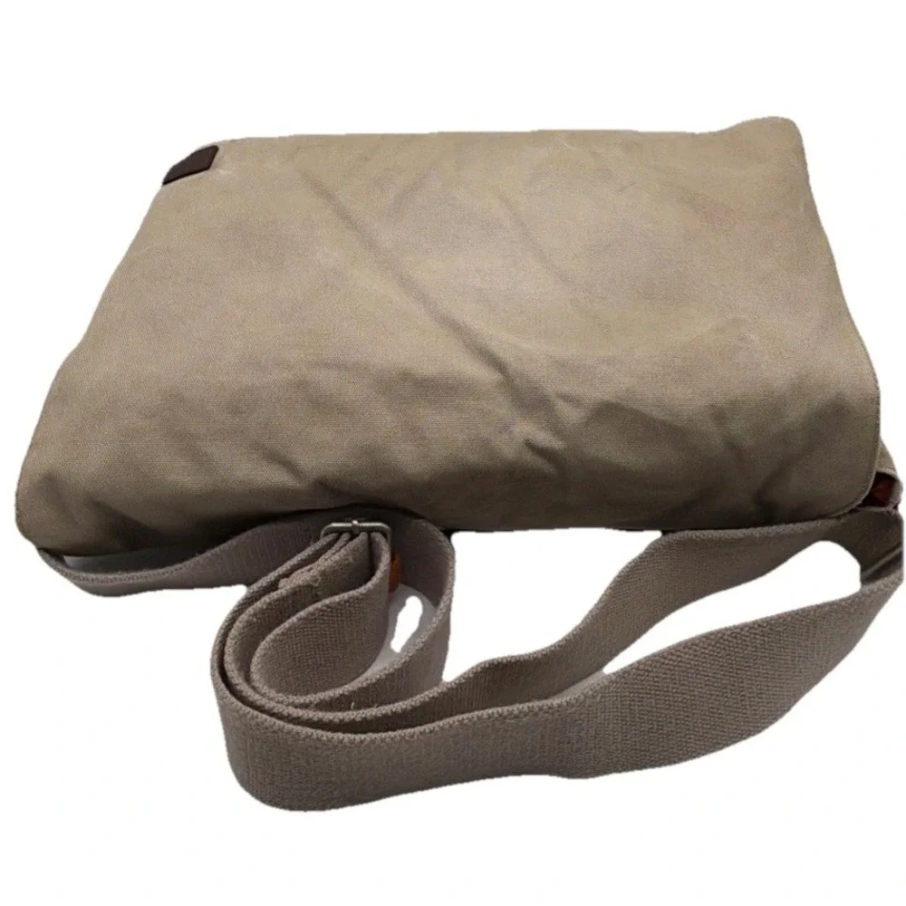 GAP Canvas Messenger Bag Crossbody Shoulder Bag. Beige Tan w/Adjustable Strap.
